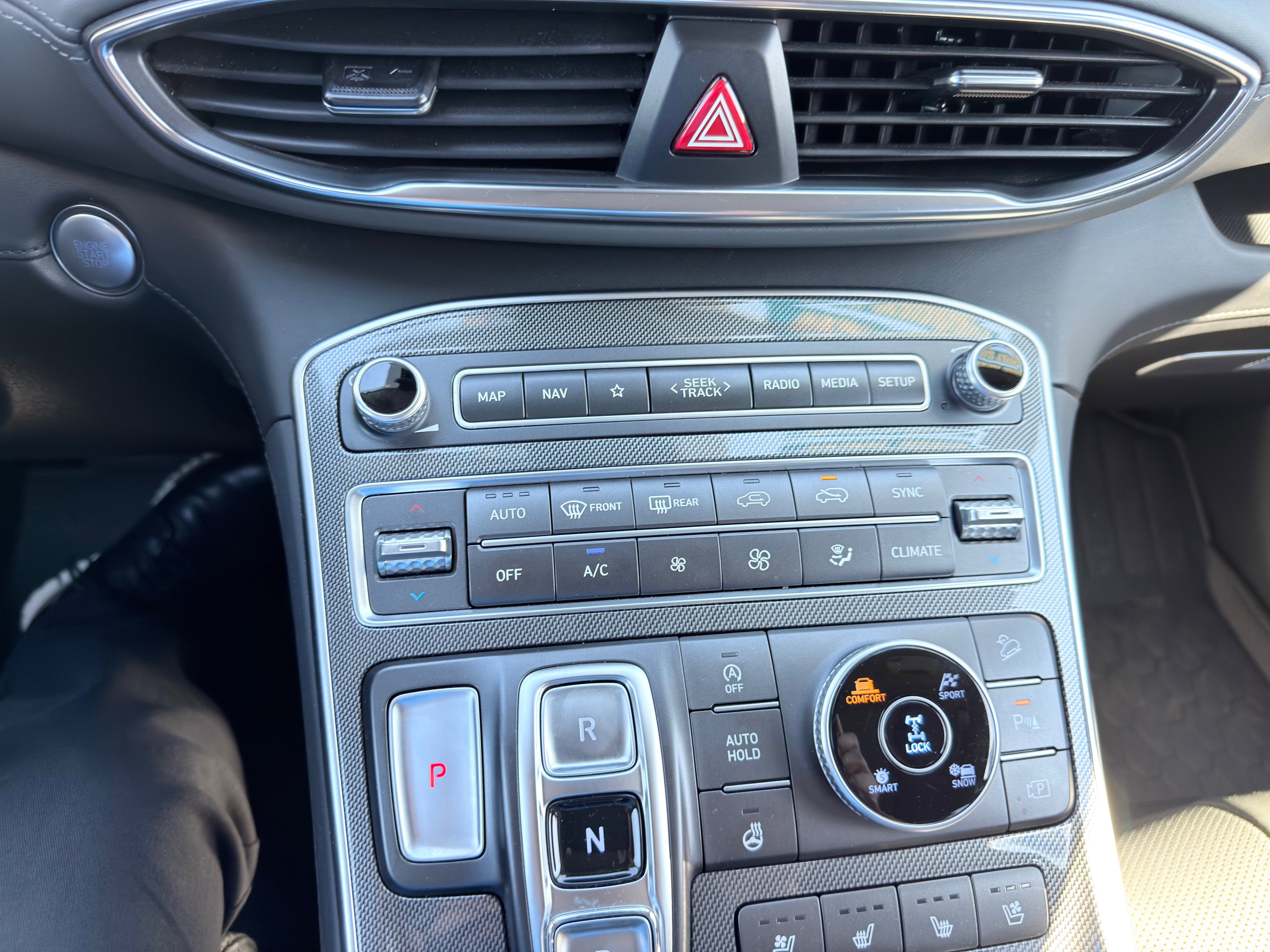 Used 2023 Hyundai Santa Fe Limited image 31