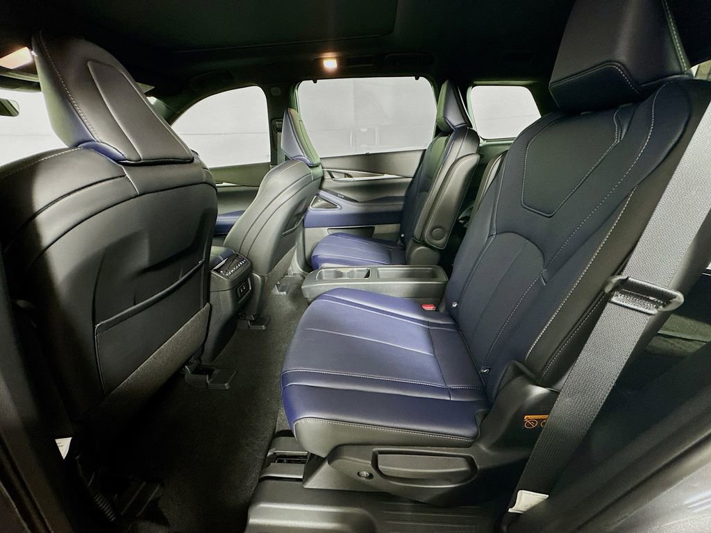Certified 2026 INFINITI QX60 Sport w/ Dark Cargo Package AWD/4WD image 31