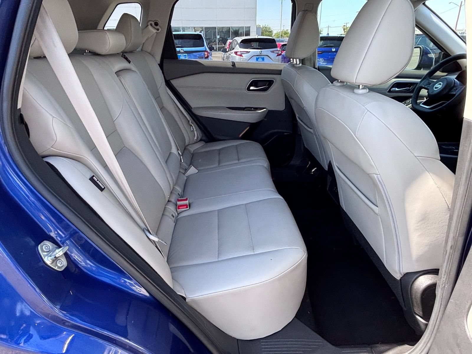Used 2021 Nissan Rogue SV w/ Premium Package FWD image 15