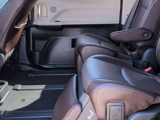 Certified 2022 Toyota Sienna Platinum image 27