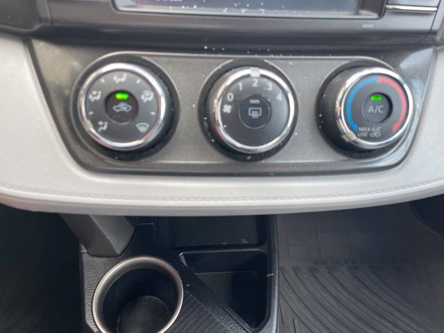 Used 2014 Toyota RAV4 LE AWD/4WD image 38