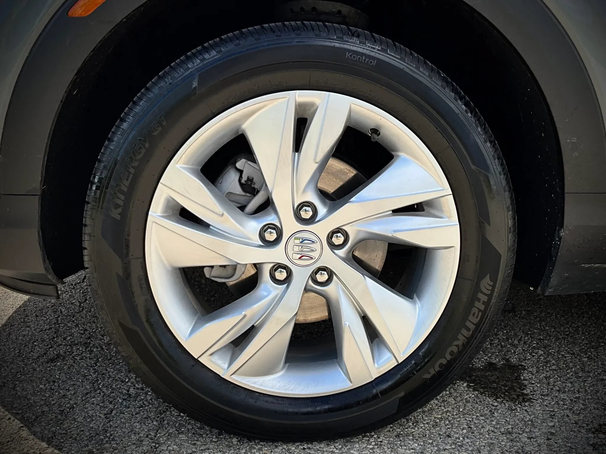 Used 2025 Buick Encore GX Preferred AWD/4WD image 40