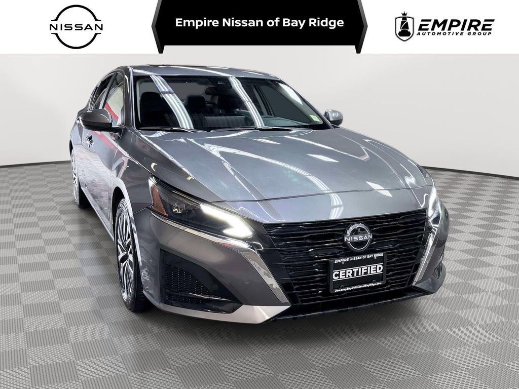 Used 2025 Nissan Altima 2.5 SV w/ SV Premium Package