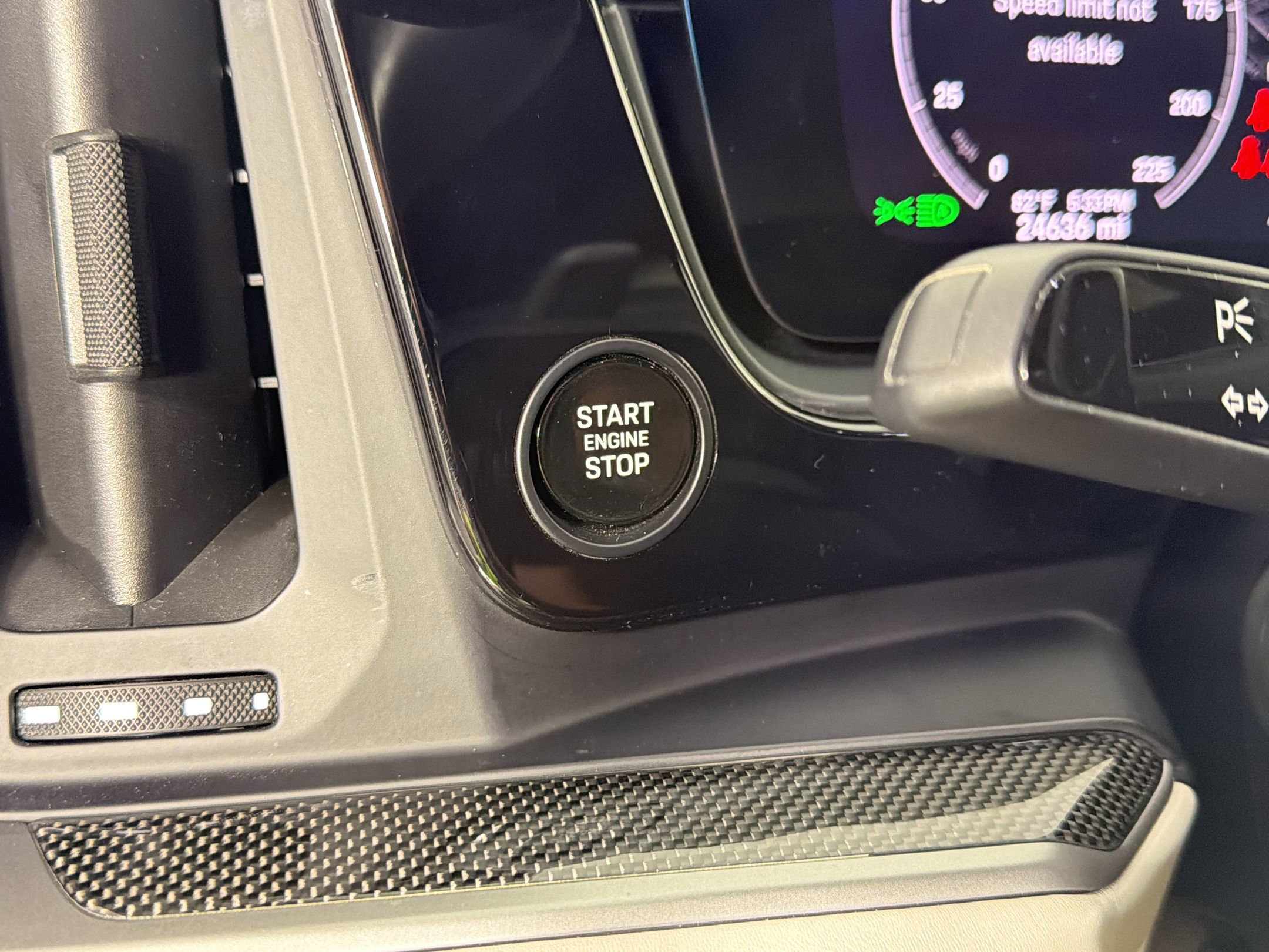 Certified 2024 Porsche Cayenne Turbo AWD/4WD image 26