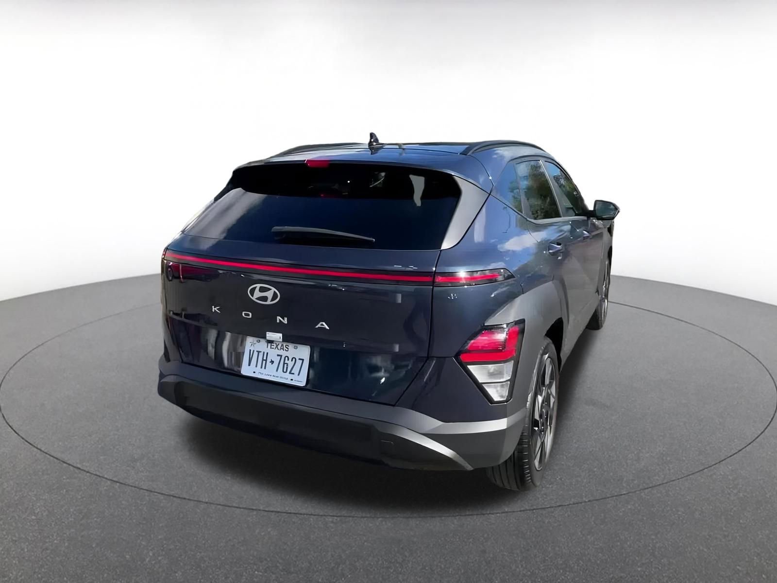 Used 2025 Hyundai Kona SEL image 14