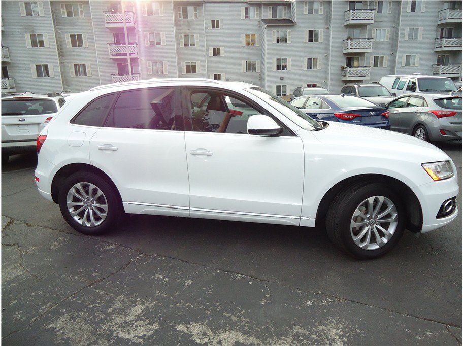 Used 2015 Audi Q5 2.0T Premium Plus w/ Technology Package AWD/4WD image 5