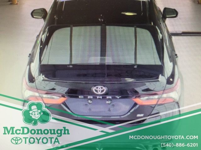 Used 2024 Toyota Camry SE image 30