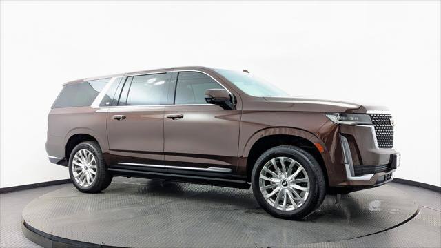 Used 2023 Cadillac Escalade ESV Premium Luxury w/ Performance Package AWD/4WD image 11