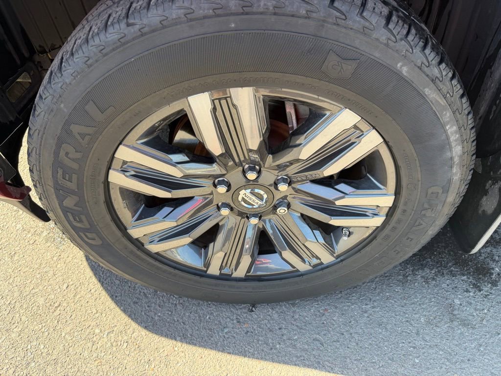 Used 2021 Nissan Titan Platinum Reserve w/ Moonroof Package image 14