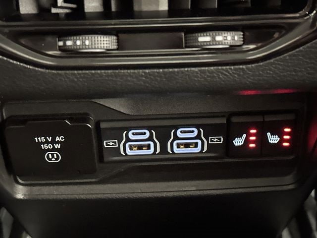 Used 2023 Jeep Grand Cherokee Limited image 21