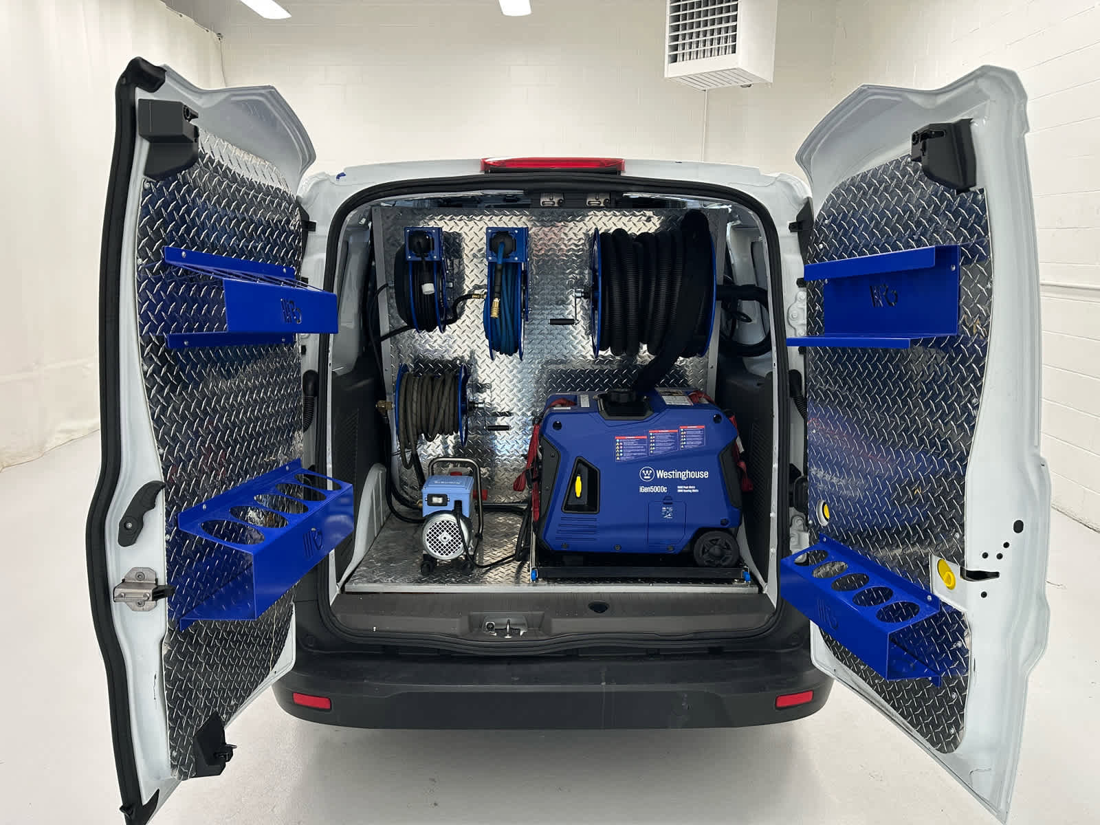 Used 2022 Ford Transit Connect XL image 31