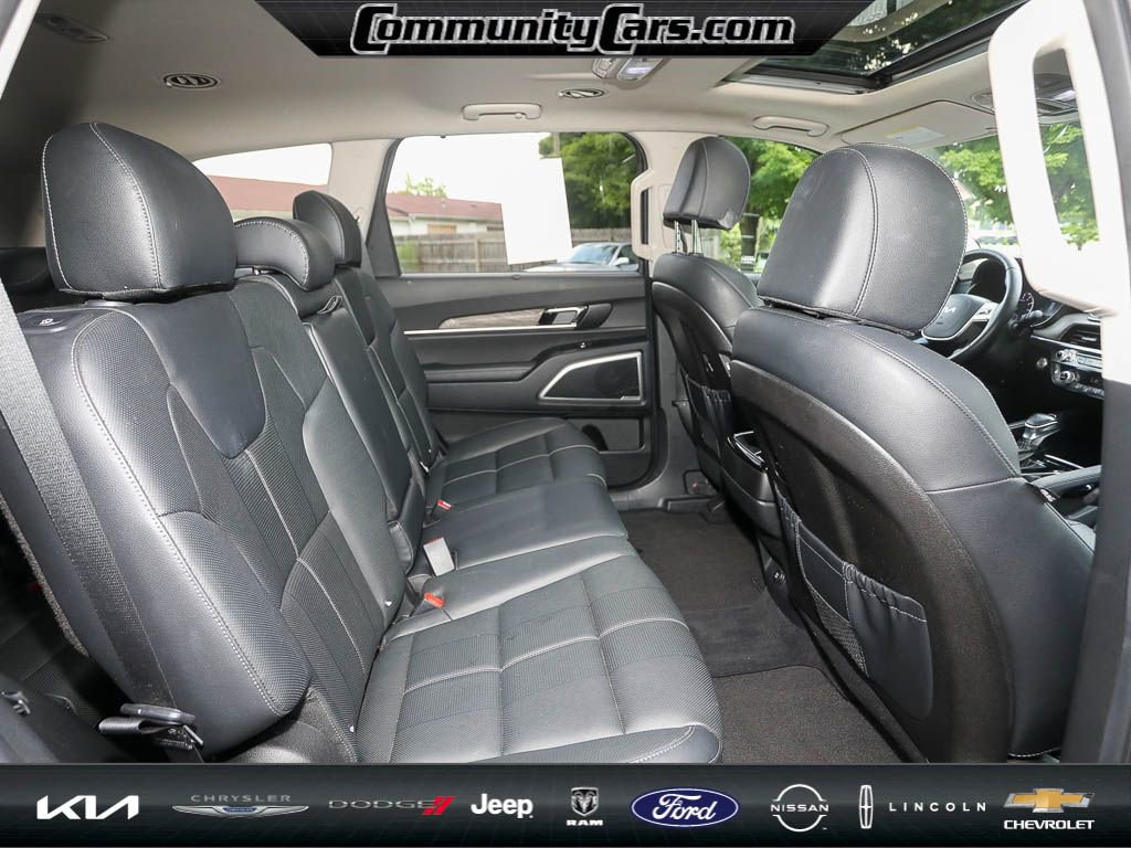 Used 2022 Kia Telluride EX image 23