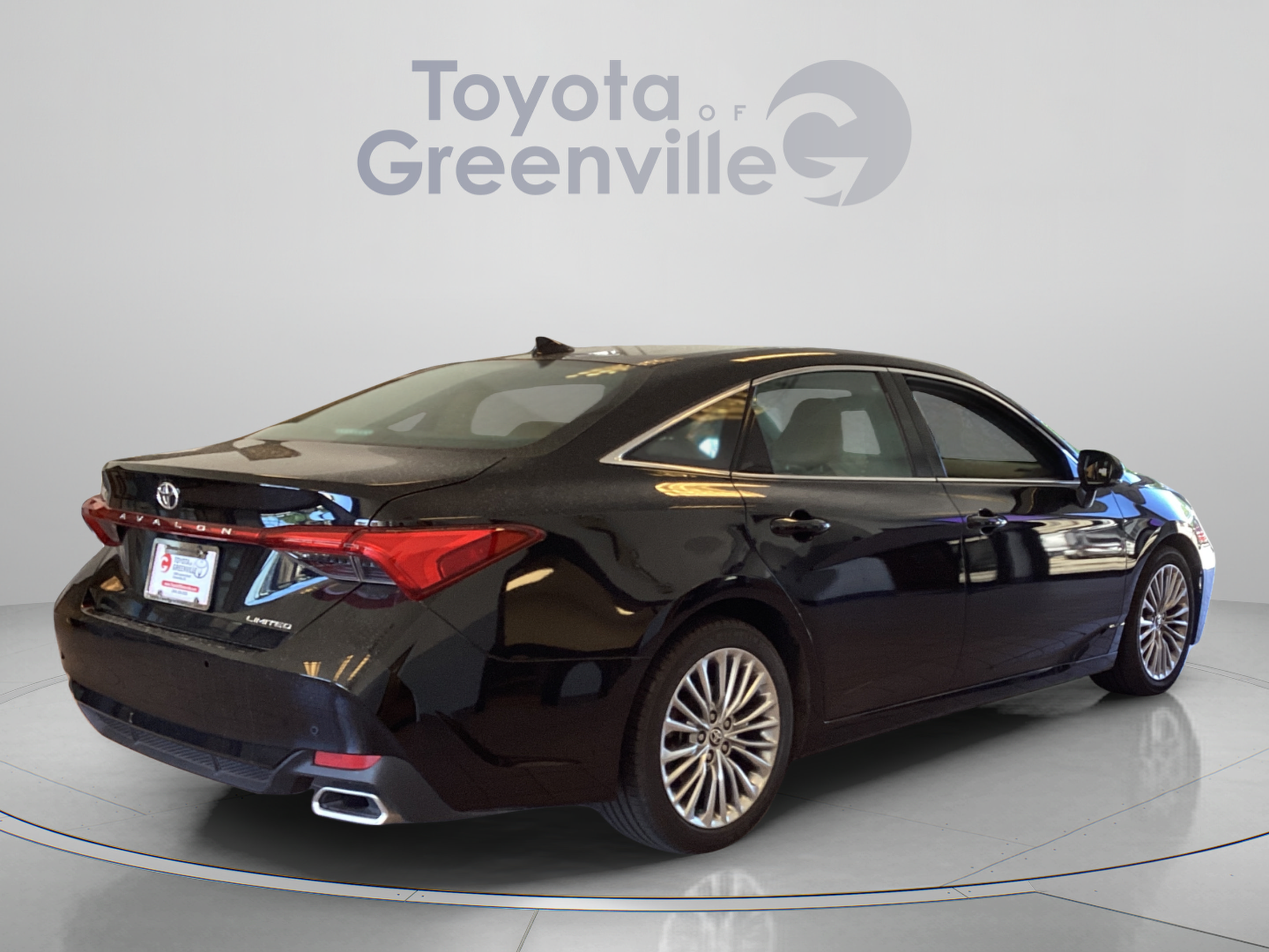 Certified 2022 Toyota Avalon Limited w/ Advanced Safety Package FWD image 6