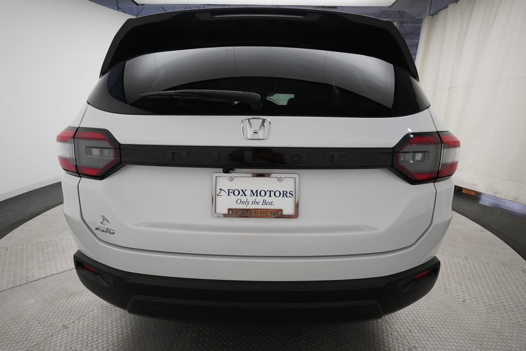Certified 2023 Honda Pilot LX image 26