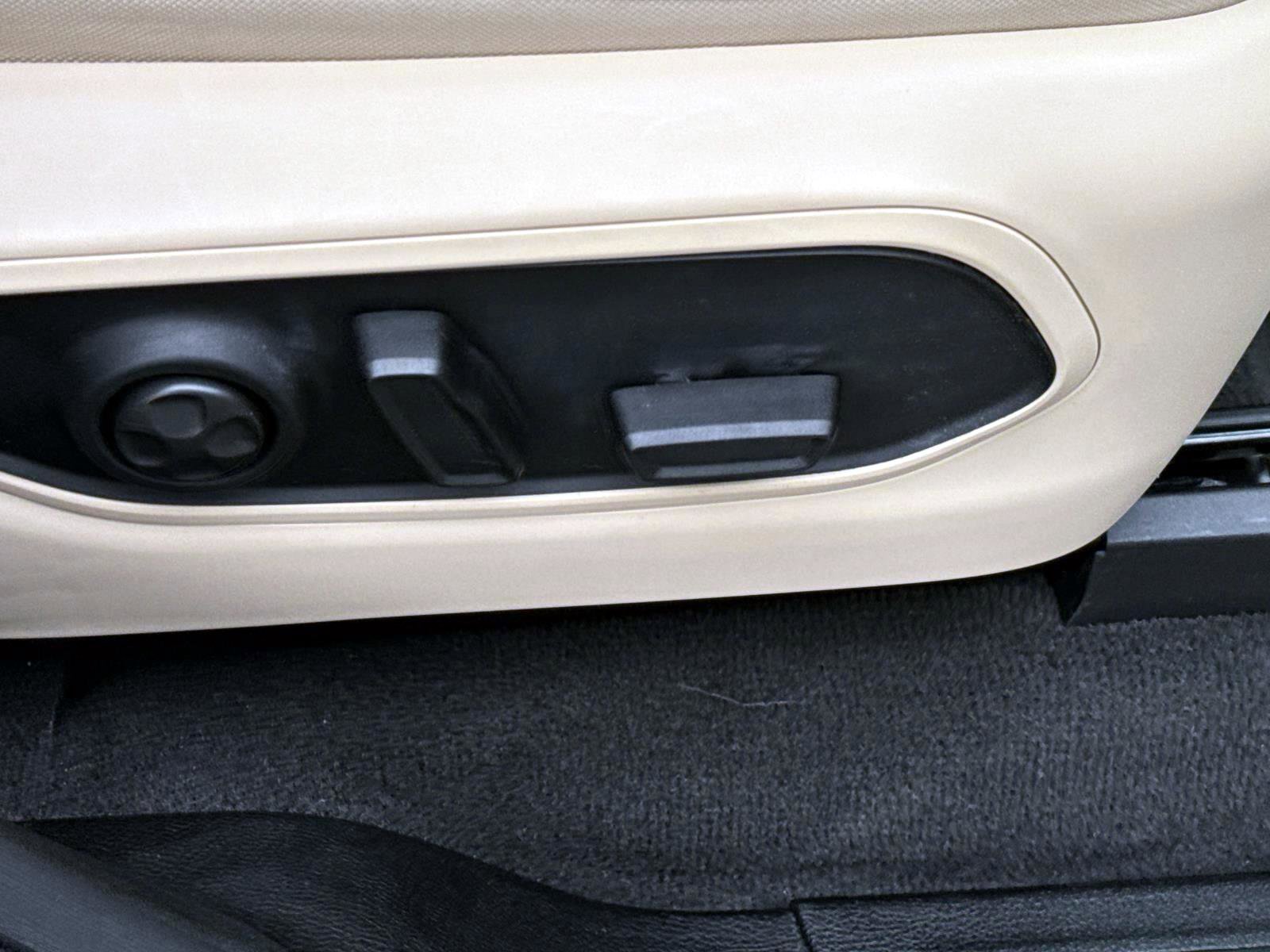 Used 2021 Jeep Grand Cherokee L Limited w/ MOPAR Finishing Package image 9