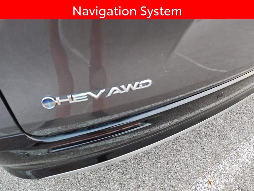 Used 2025 Toyota Sienna Platinum AWD/4WD image 5