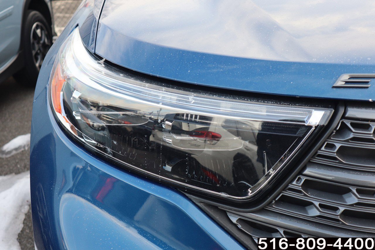 Used 2022 Ford Explorer XLT w/ Equipment Group 202A image 22