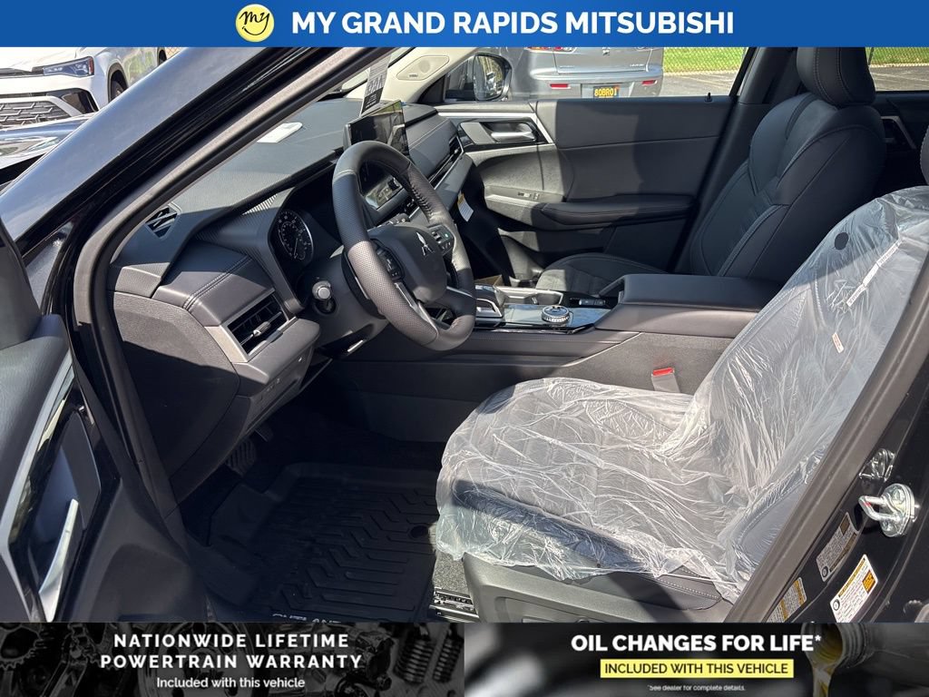 New 2026 Mitsubishi Outlander SE AWD/4WD image 9