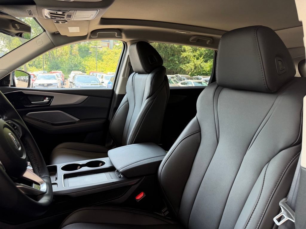 New 2026 Acura MDX SH-AWD image 16