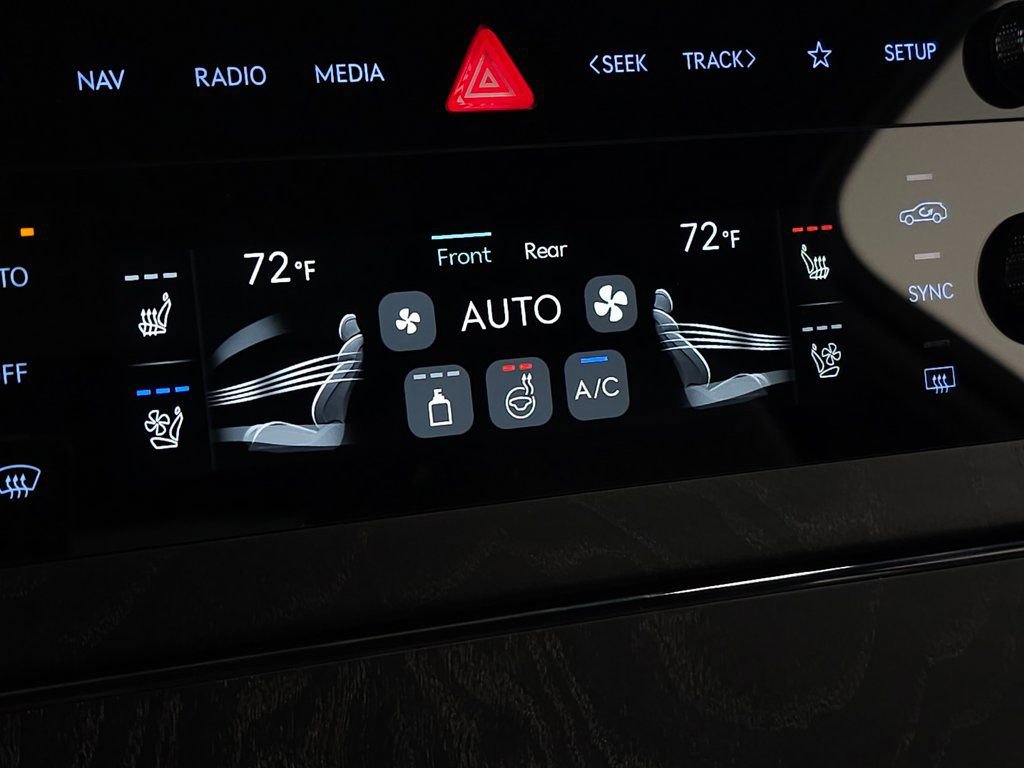 Used 2026 Genesis GV80 3.5T Prestige image 30