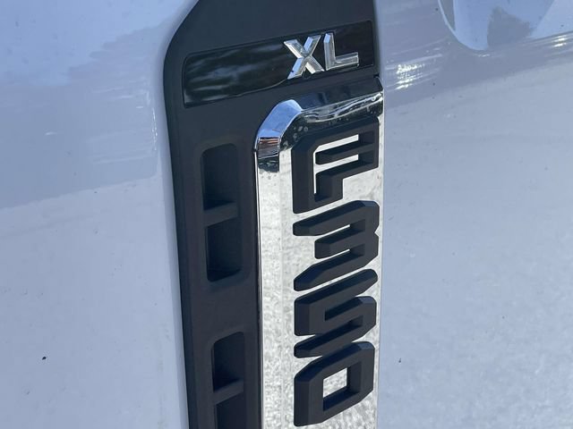 New 2026 Ford F350 XL w/ XL Chrome Package AWD/4WD image 22