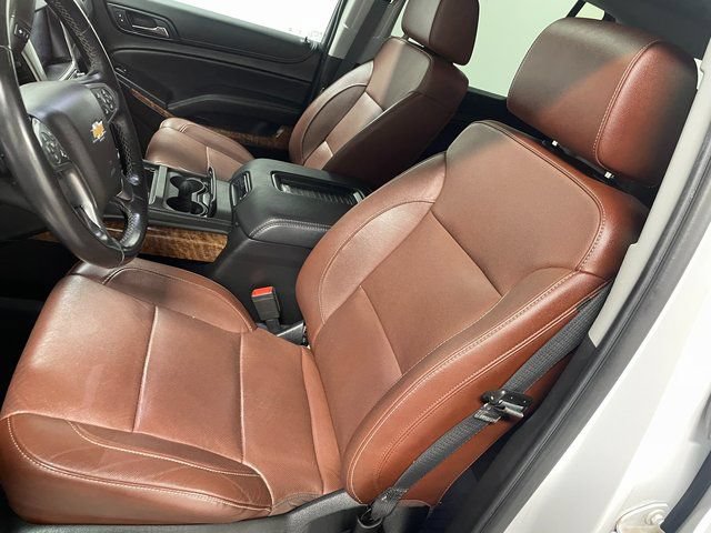 Used 2020 Chevrolet Suburban Premier w/ Premier Plus Edition AWD/4WD image 12