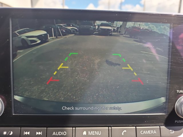 Used 2025 Nissan Sentra SV FWD image 14