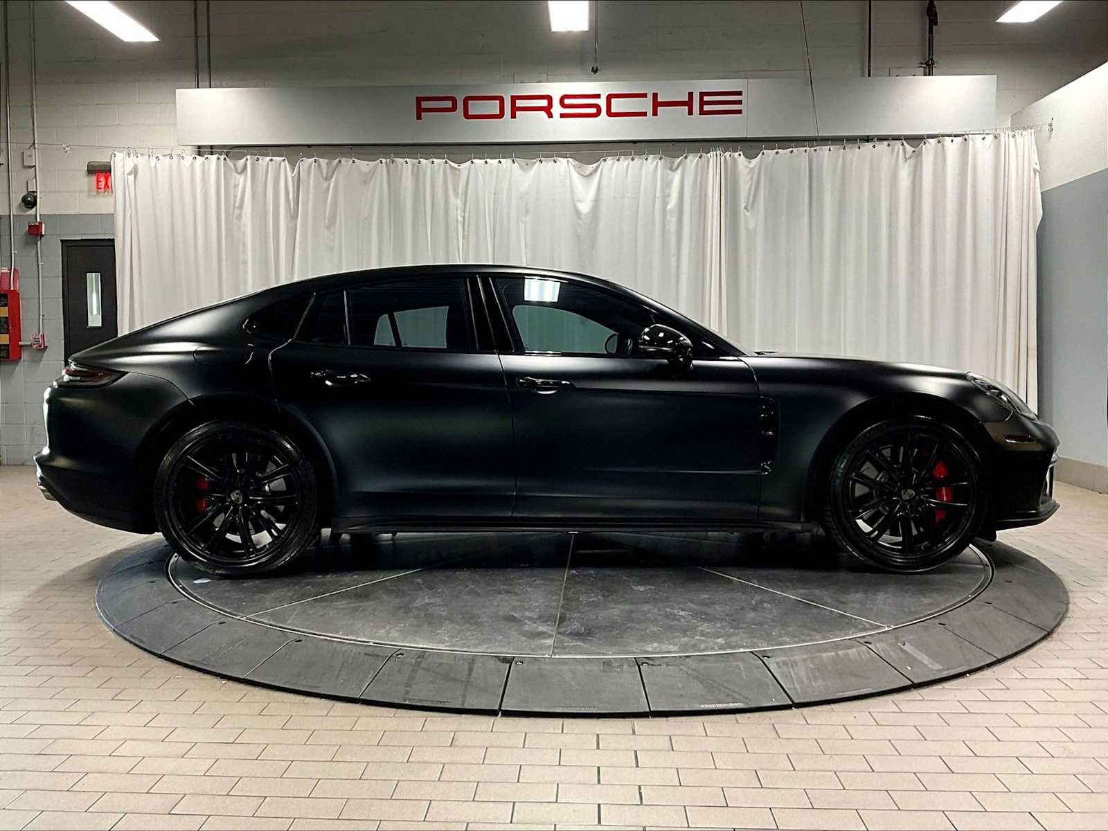 Used 2019 Porsche Panamera Turbo image 10