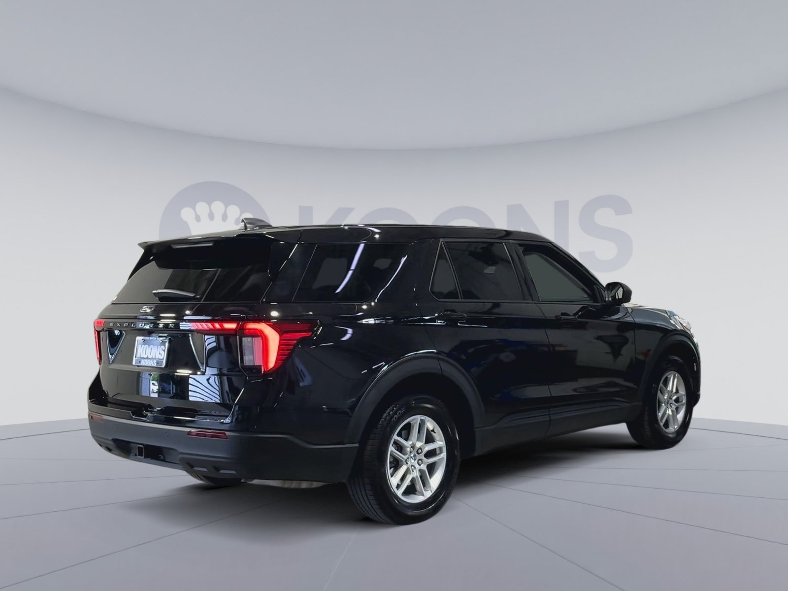 Used 2026 Ford Explorer Active RWD image 11