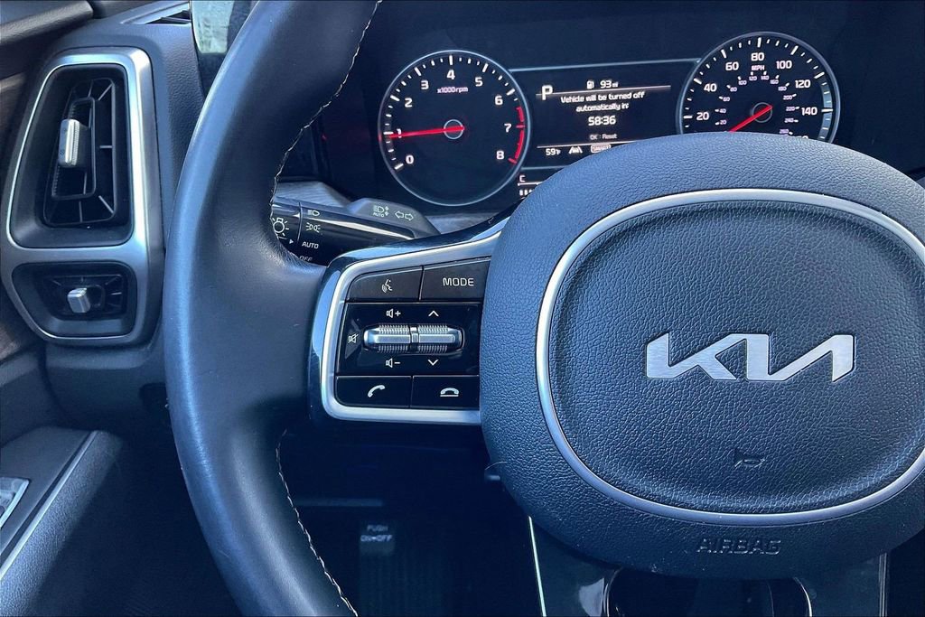 Used 2022 Kia Sorento S w/ Panoramic Sunroof Package image 18