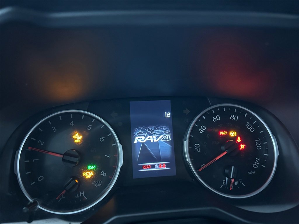 Used 2019 Toyota RAV4 LE image 28