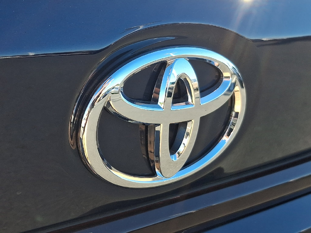 Used 2026 Toyota Corolla LE w/ LE Premium Package AWD/4WD image 34