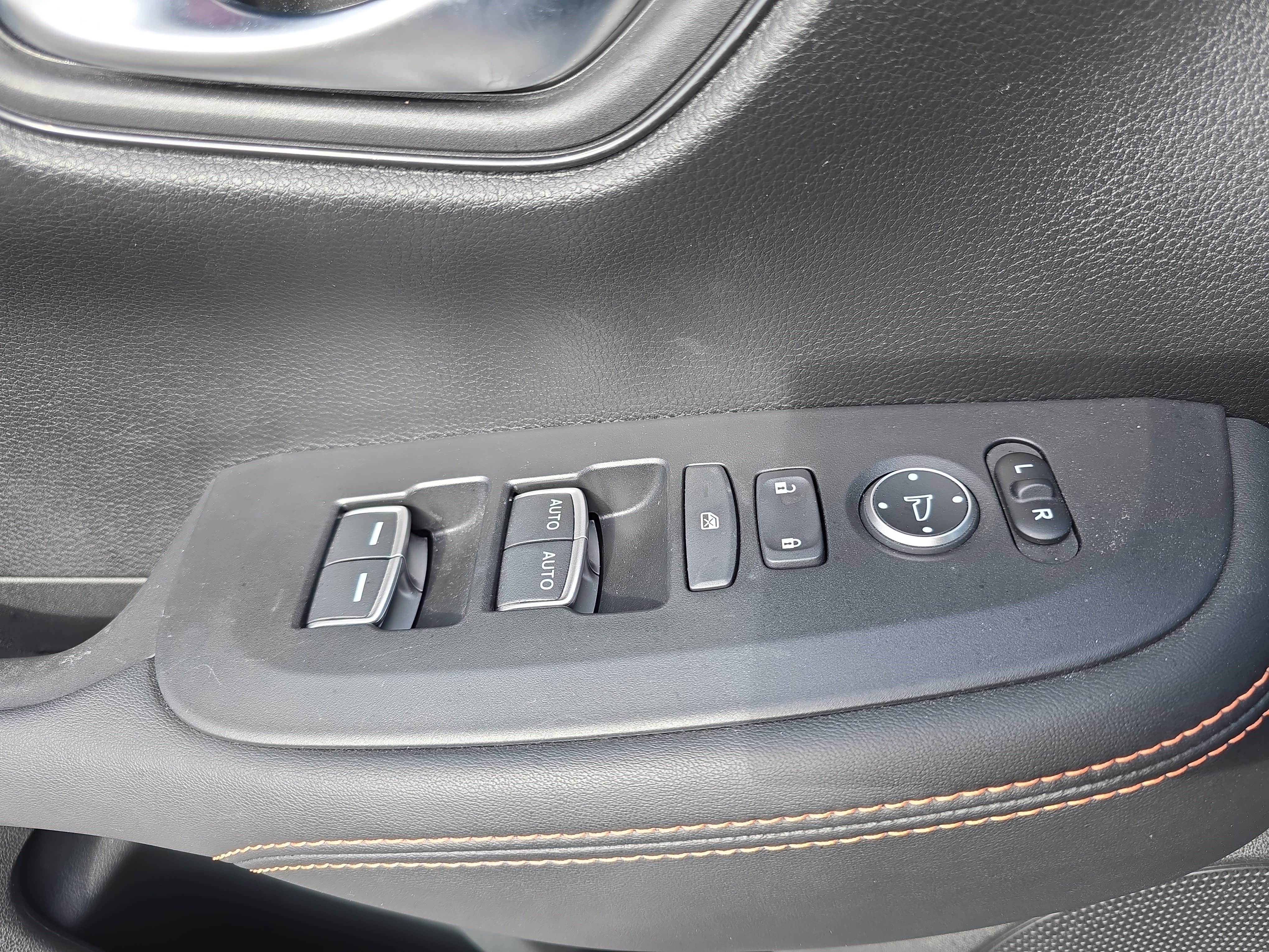 Certified 2023 Honda HR-V Sport image 24