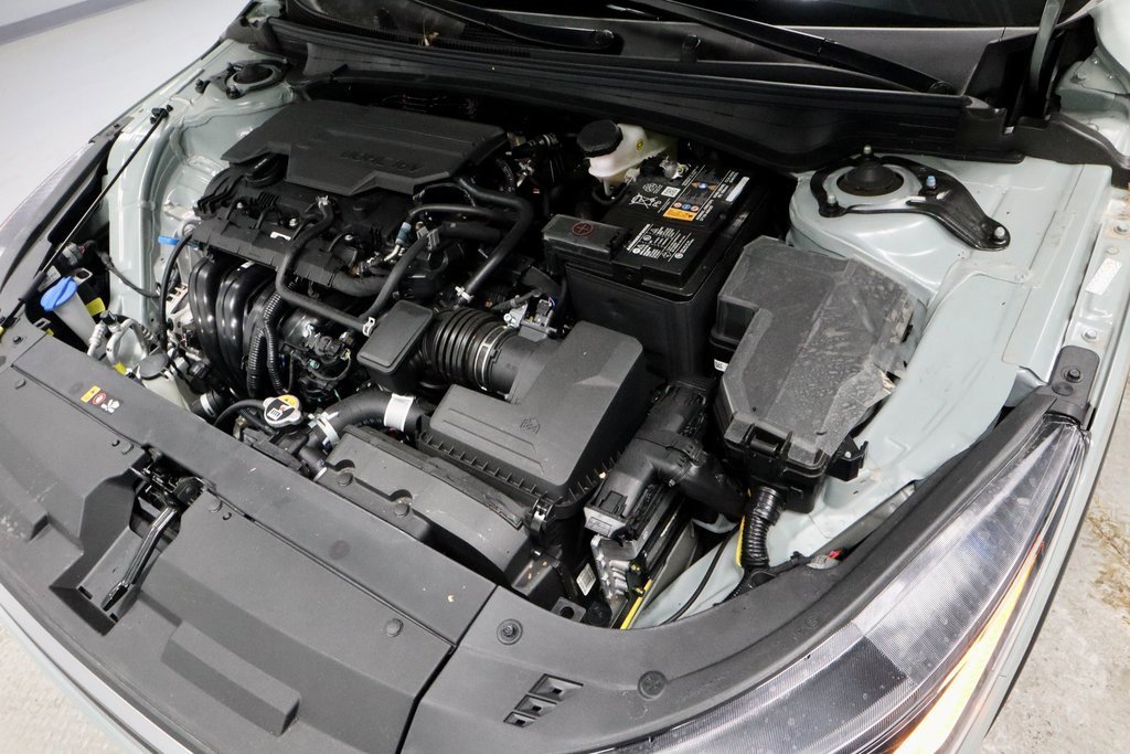 Used 2025 Kia K4 LXS image 17