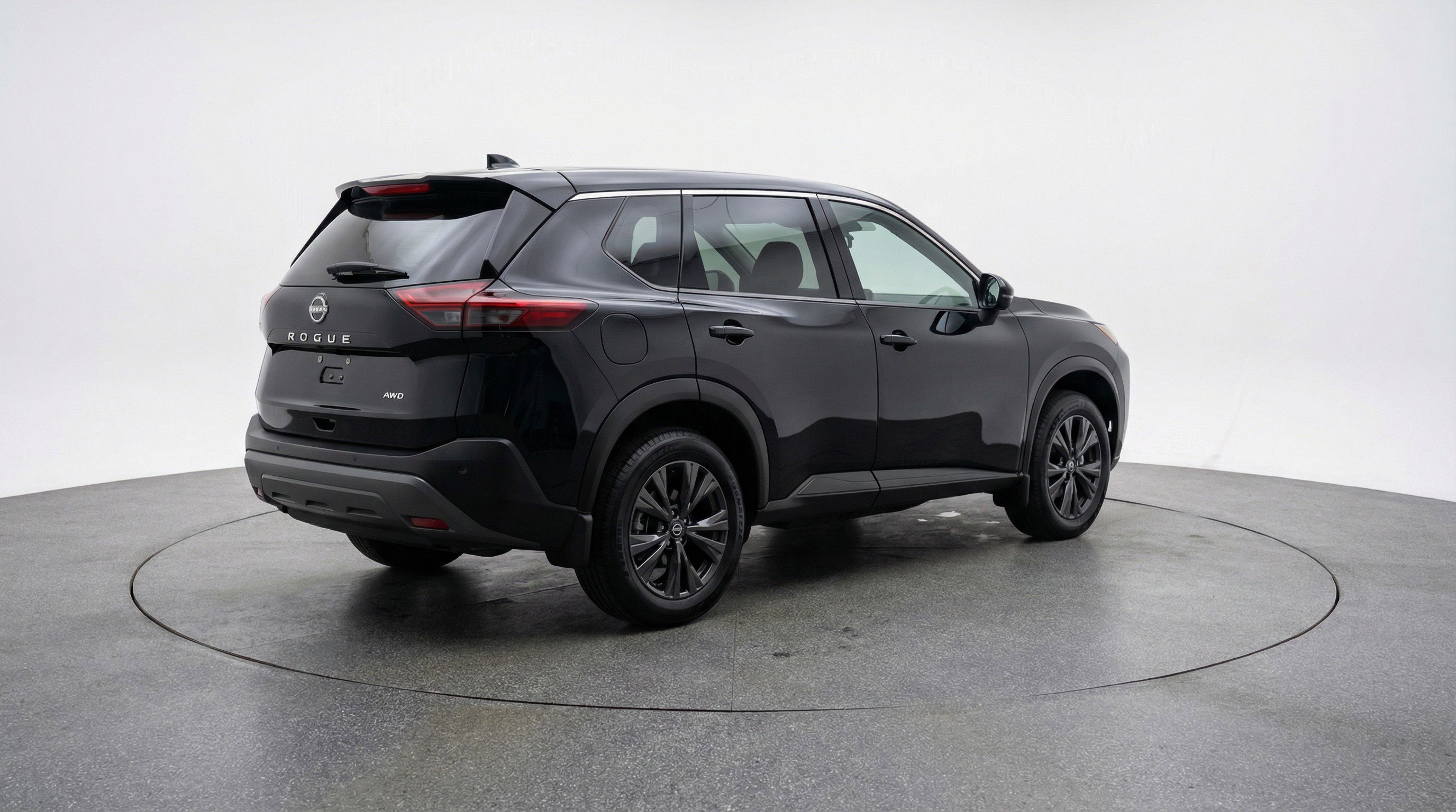 Used 2025 Nissan Rogue SV image 9