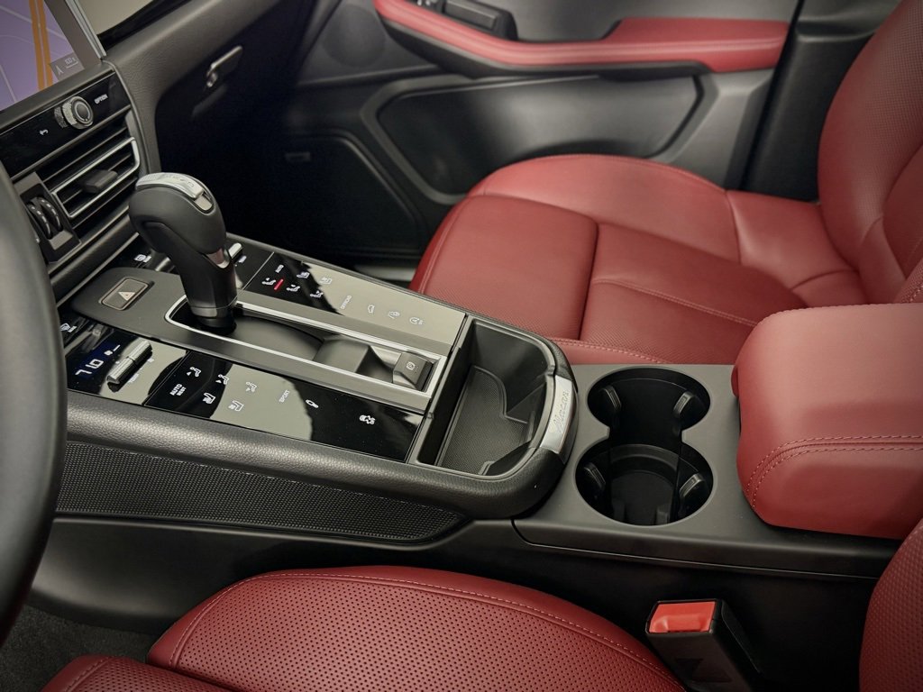 Used 2022 Porsche Macan S image 23