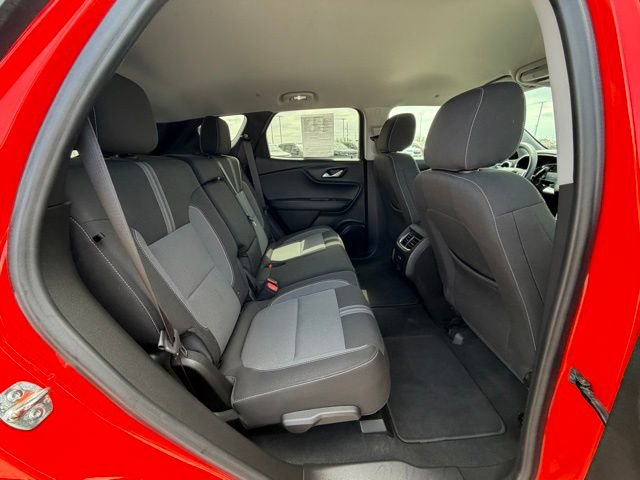 Used 2025 Chevrolet Blazer LT AWD/4WD image 23