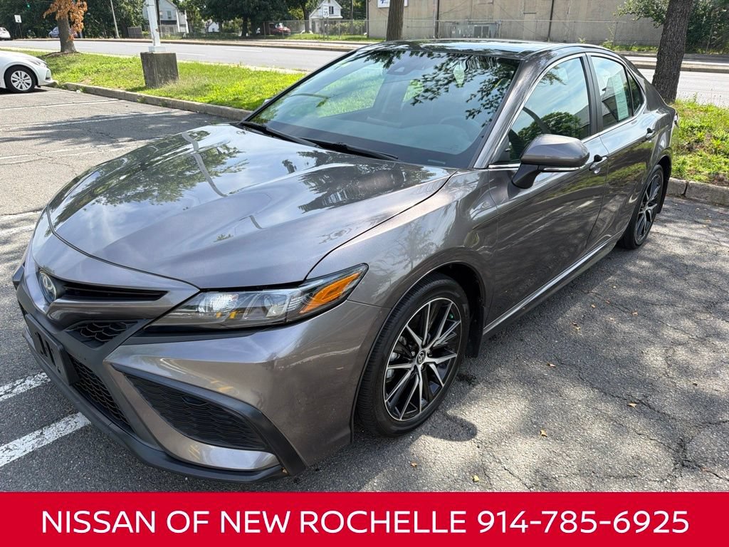 Used 2024 Toyota Camry SE