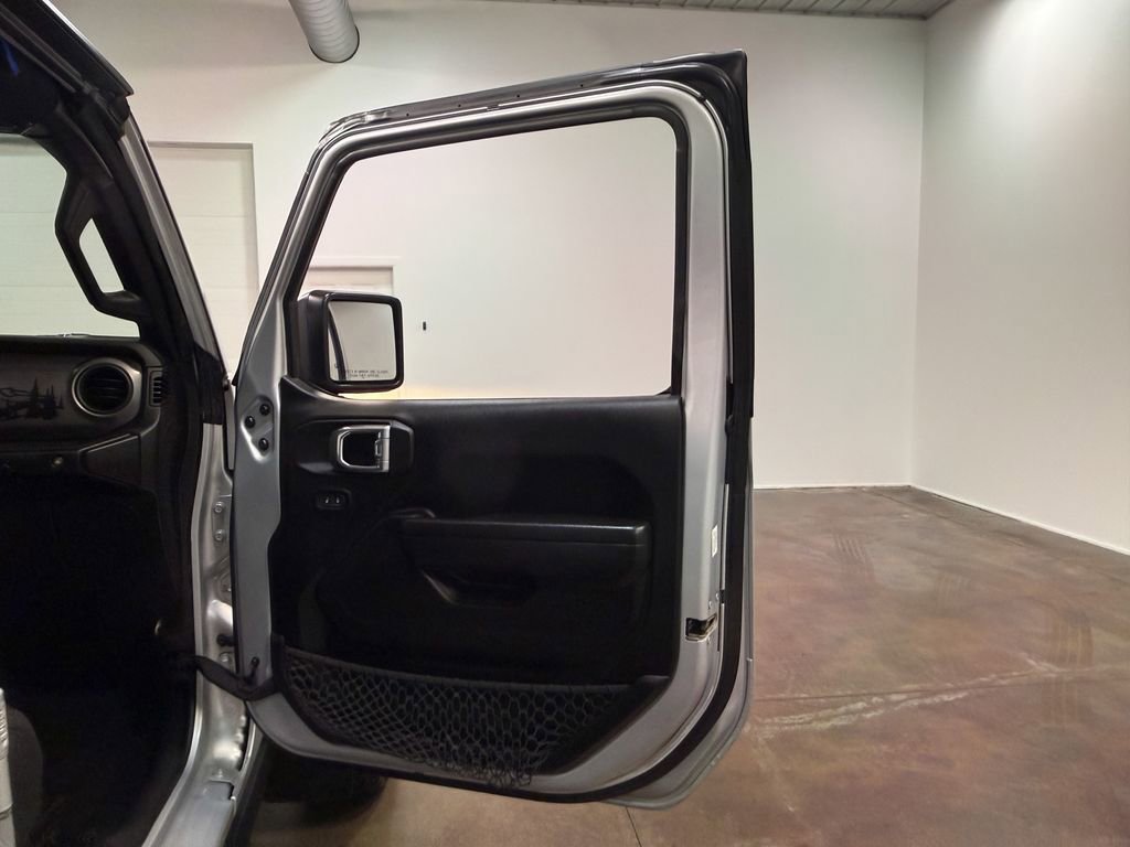 Used 2022 Jeep Wrangler Unlimited Sport image 60