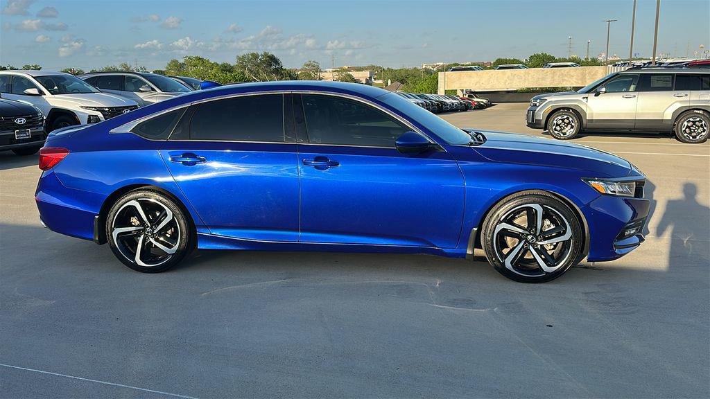 Used 2019 Honda Accord Sport image 13
