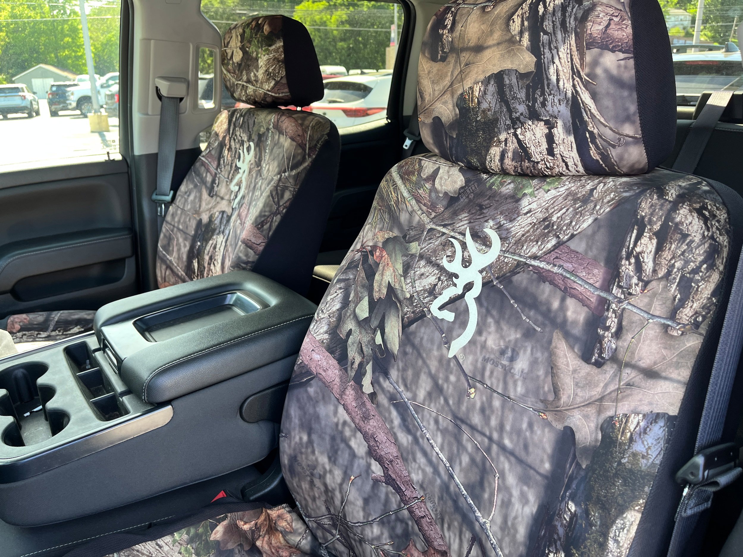 Used 2017 Chevrolet Silverado 1500 LT w/ All Star Edition AWD/4WD image 8