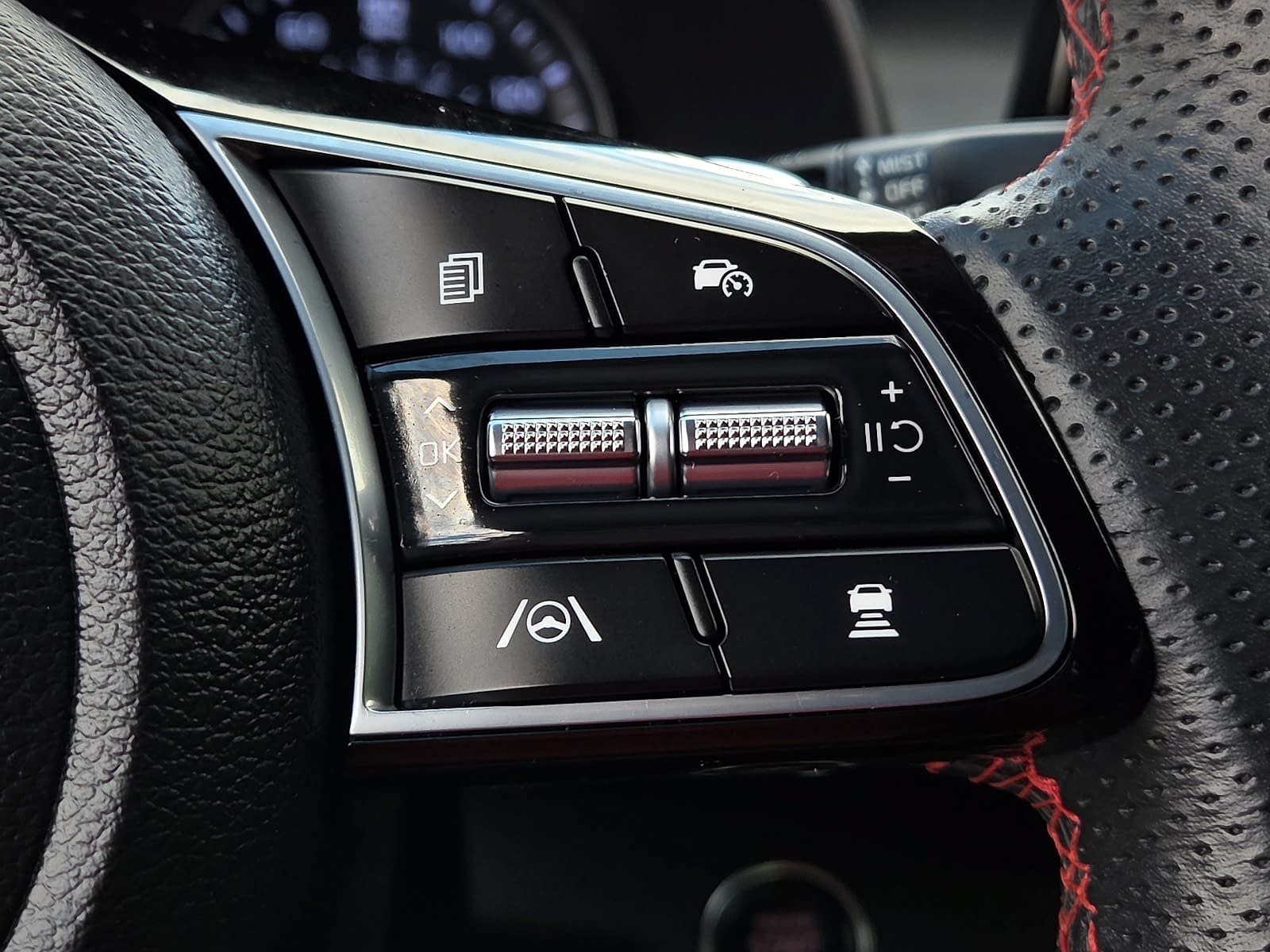 Used 2023 Kia Forte GT w/ GT2 Package FWD image 18