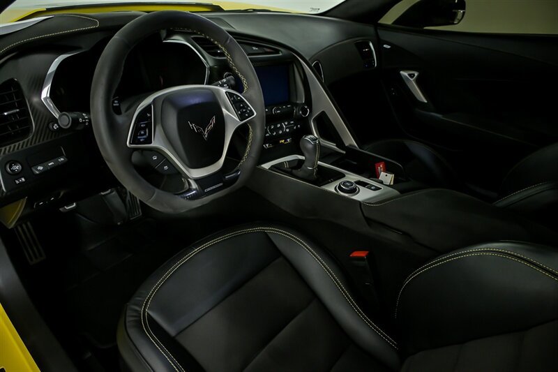 Used 2016 Chevrolet Corvette Z06 w/ C7.r Special Edition RWD image 21