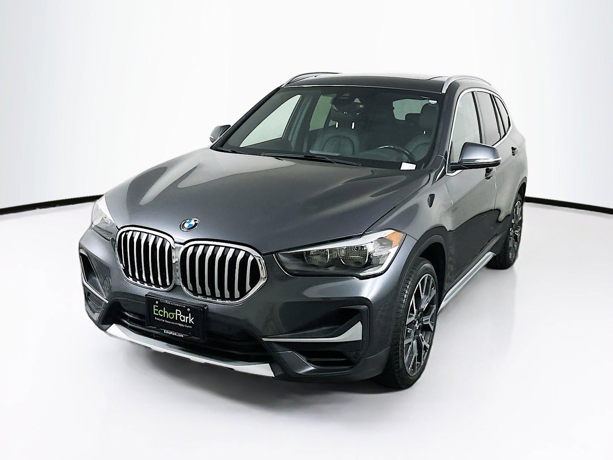 Used 2021 BMW X1 sDrive28i w/ Convenience Package FWD image 3