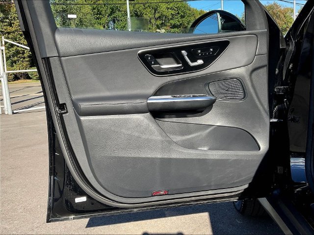 Used 2026 Mercedes-Benz GLC 300 4MATIC image 22