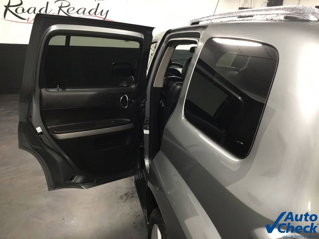Used 2007 Chevrolet HHR LT w/ LT Preferred Equipment Group FWD image 24