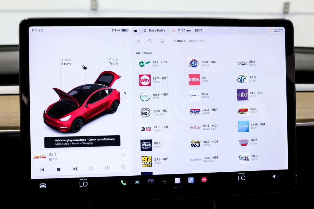 Used 2021 Tesla Model Y Long Range AWD/4WD image 24