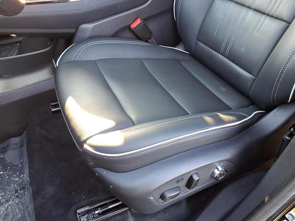 Used 2025 Buick Enclave Avenir w/ Super Cruise Package image 19