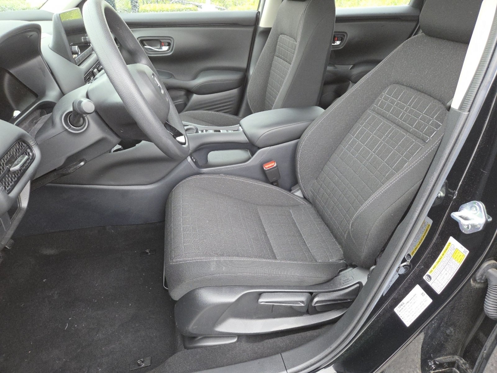 Used 2024 Honda HR-V LX image 23