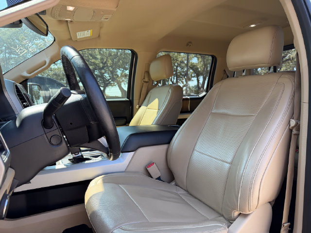 Used 2017 Ford F150 Lariat w/ Equipment Group 502A Luxury RWD image 7